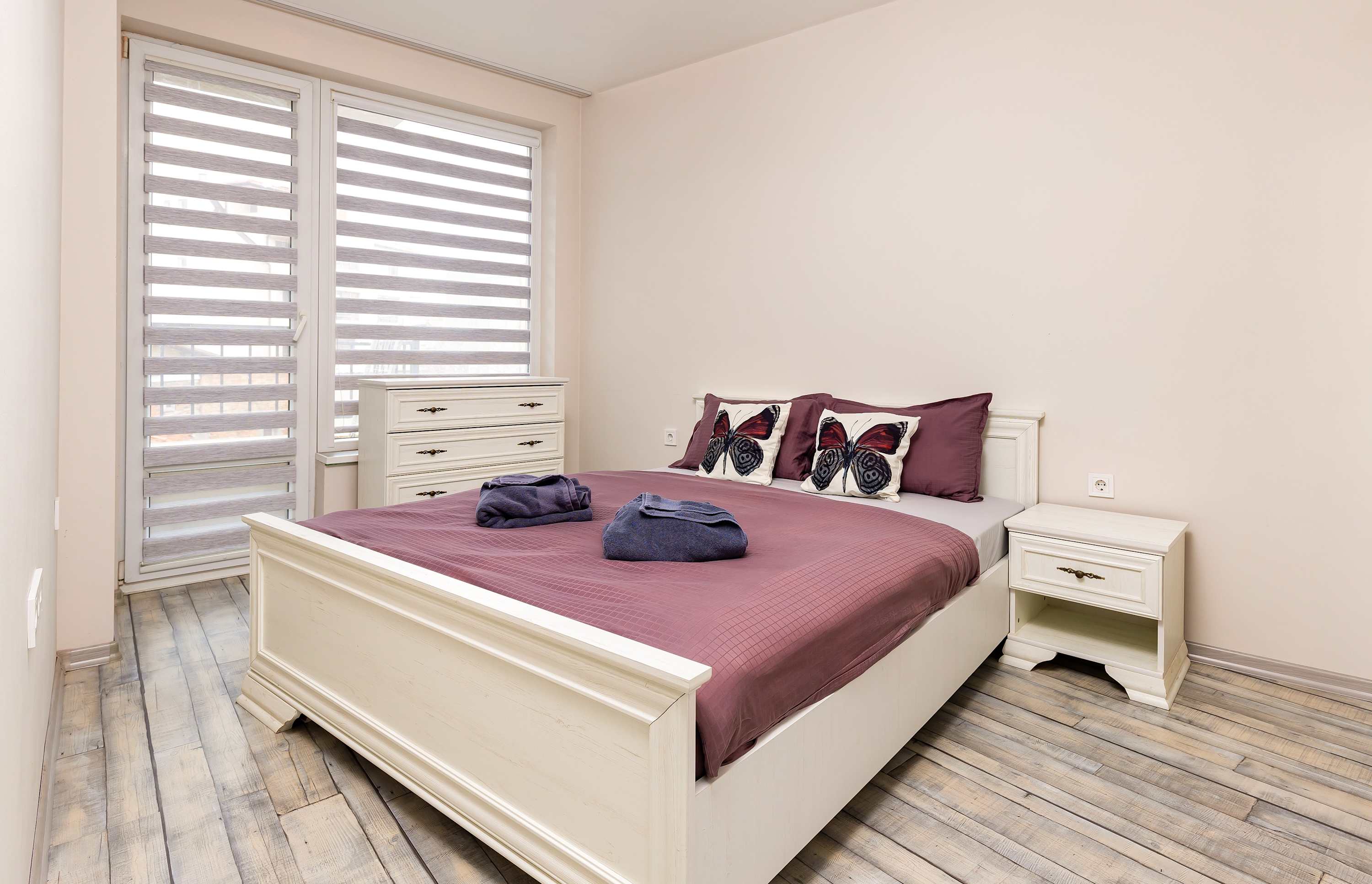 Property gallery — 1