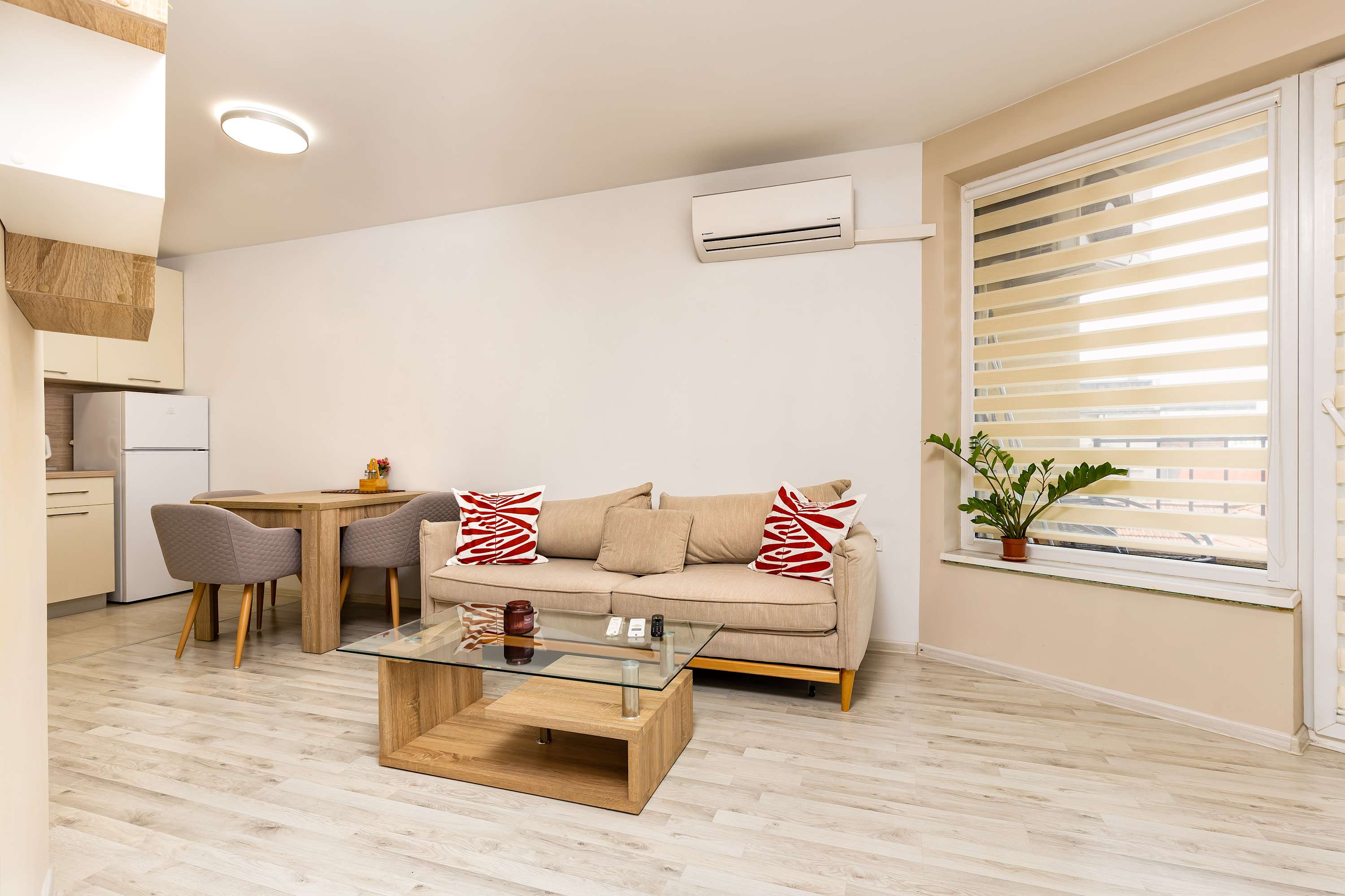 Property gallery — 3