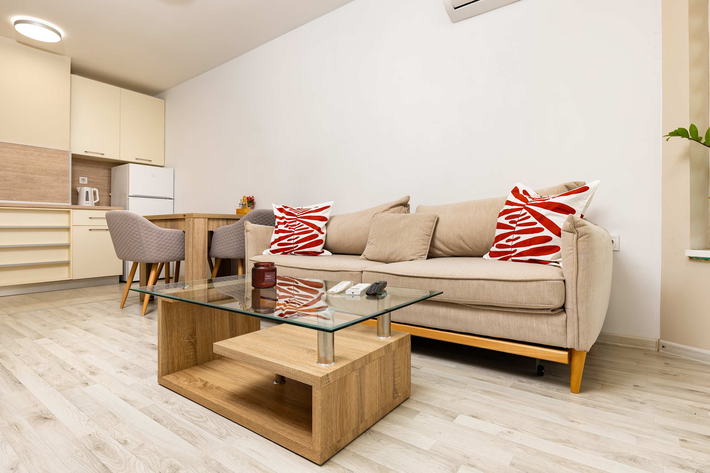 Property gallery — 4