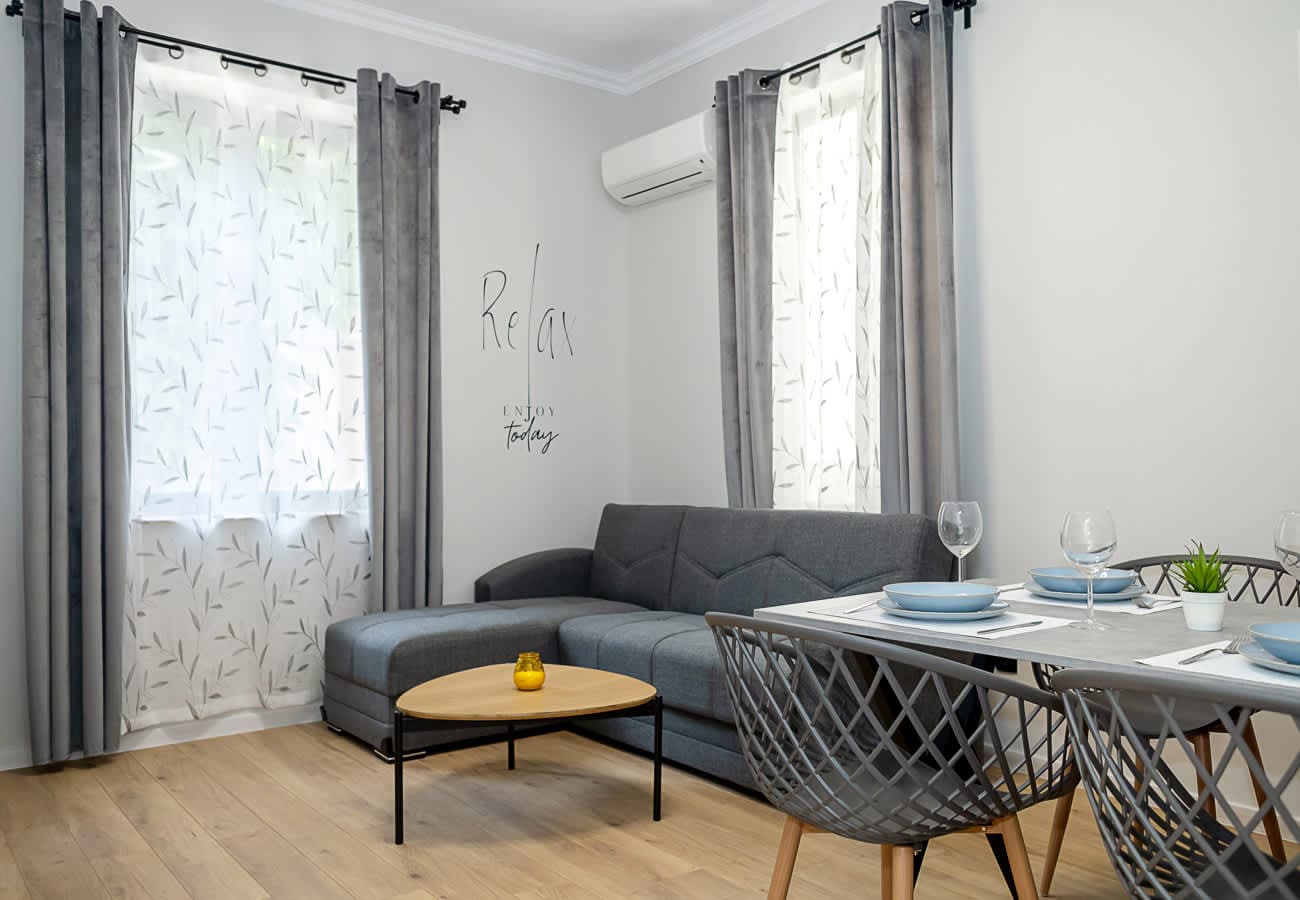 Property gallery — 1