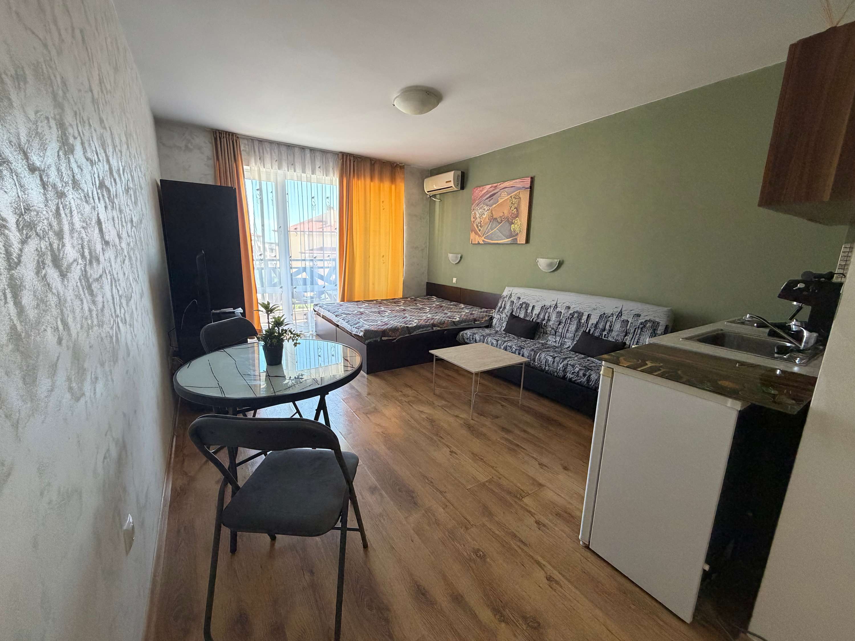 Property gallery — 4
