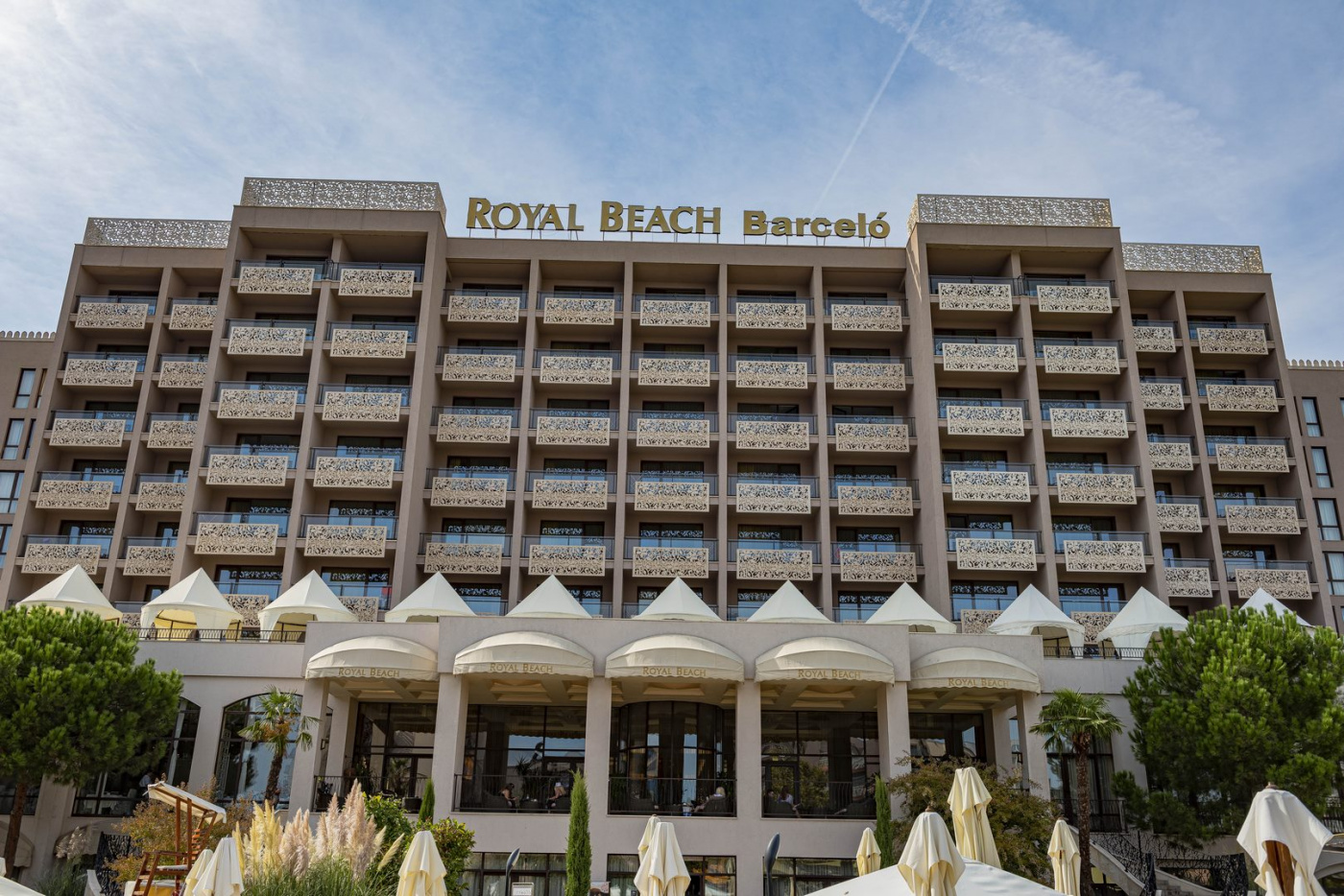 Royal Beach Aparthotel
