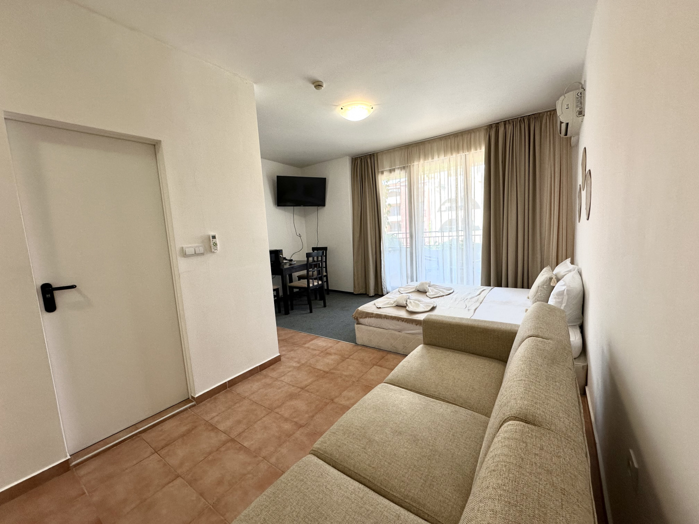 Marina Cape apartment 32_33