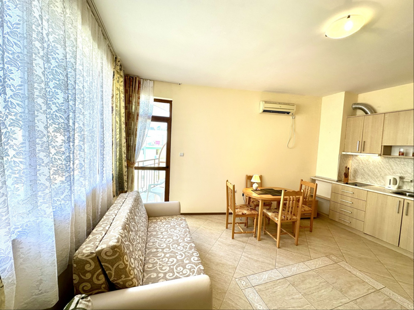 Sunny Sea Palace apartment 411