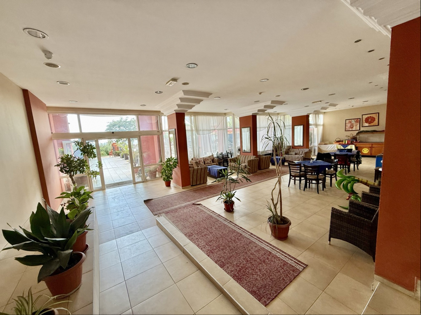 Carina Beach Aparthotel