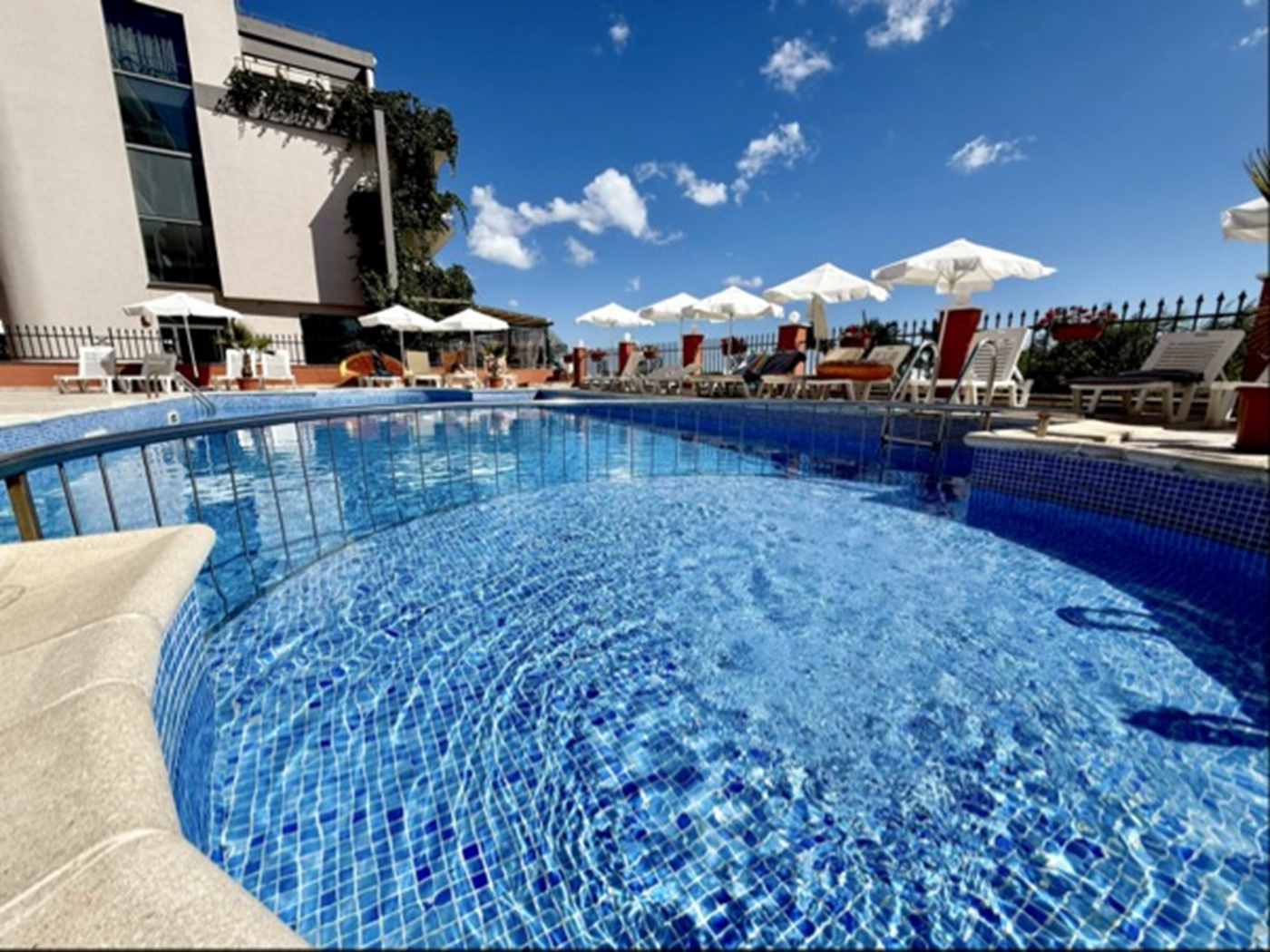 Carina Beach Aparthotel