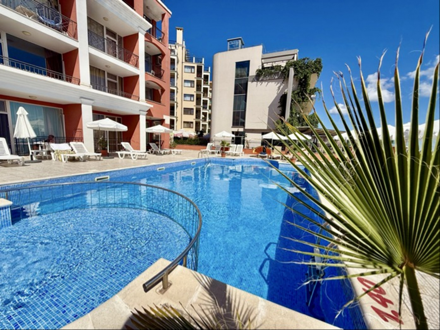 Carina Beach Aparthotel