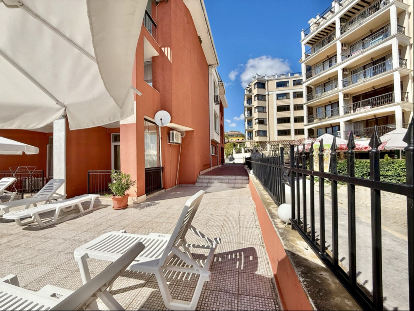 Carina Beach Aparthotel