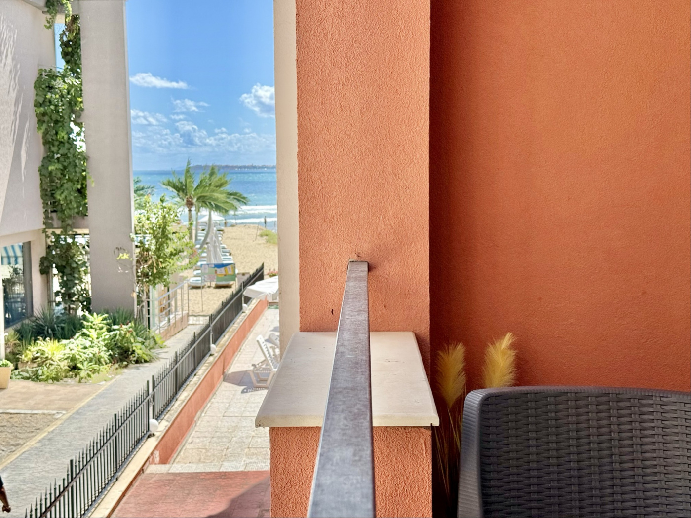 Carina Beach apartment B206