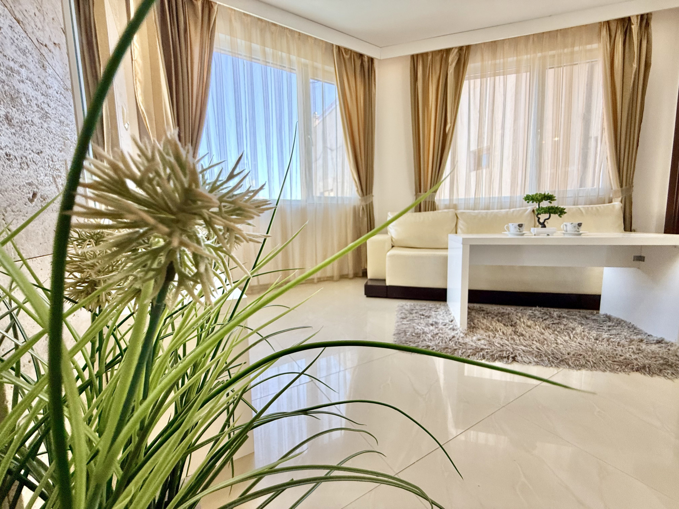 Emerald Paradise apartment 26P