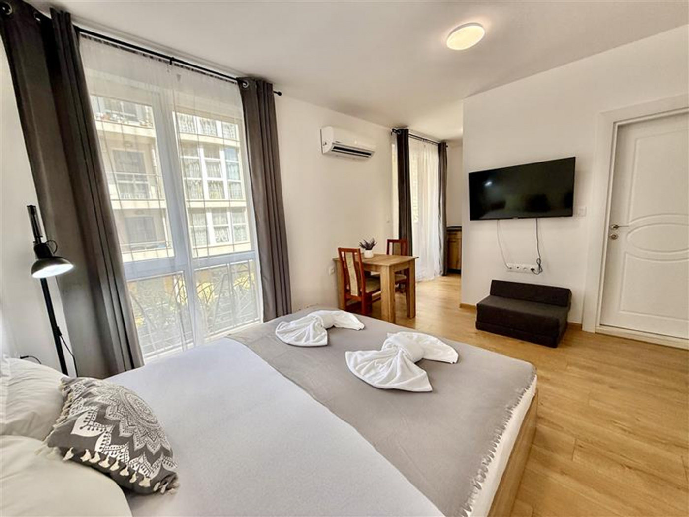 Aphrodite Green apartment 28