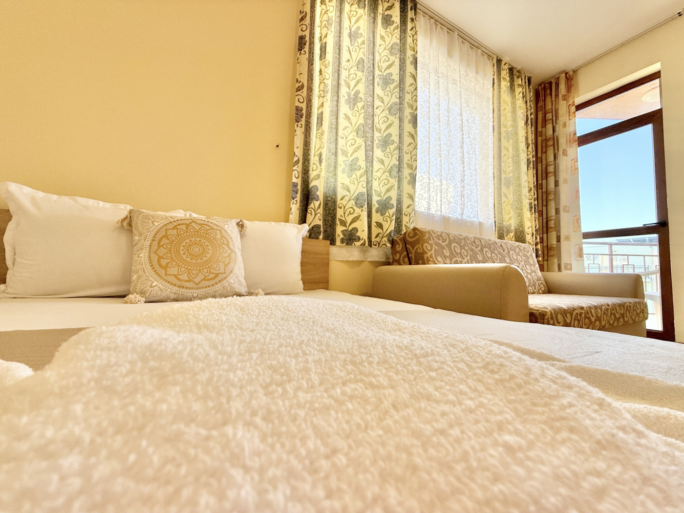 Sunny Sea Palace apartment 411